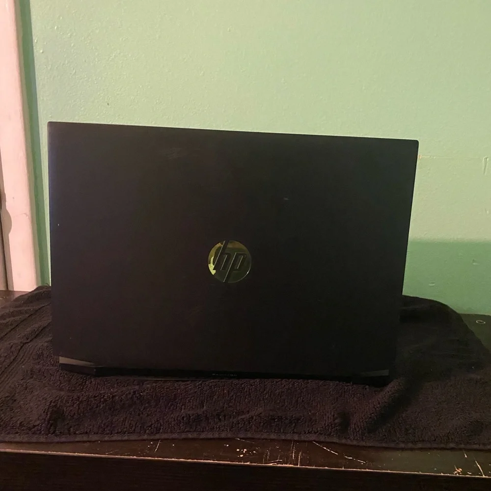 HpPavilion 15.9in Gaming Laptop Intel Core i5-9300H 1TB SSD 32GB Ram Geforce1050